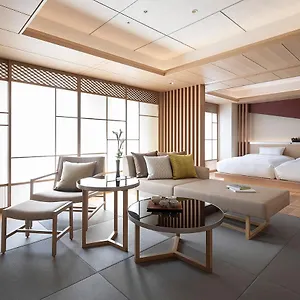 **** Hotel Cross Giappone